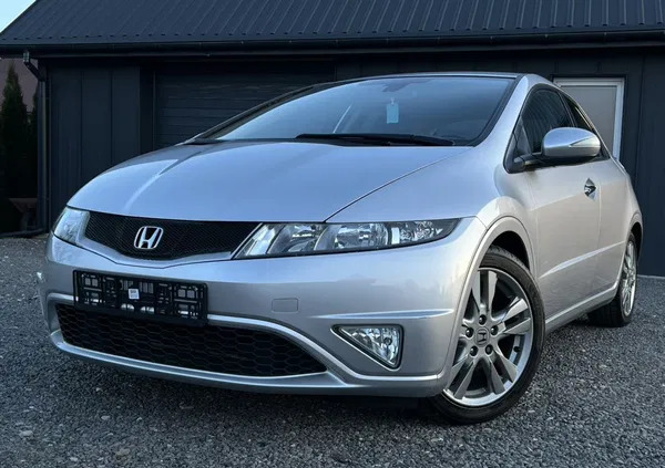 Honda Civic cena 27900 przebieg: 209000, rok produkcji 2011 z Jastrowie małe 407